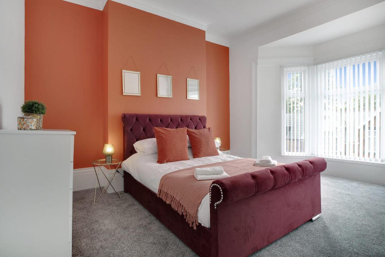 Stunning 4-Bedroom, 2 Bathrooms In Sunderland صندرلاند المظهر الخارجي الصورة