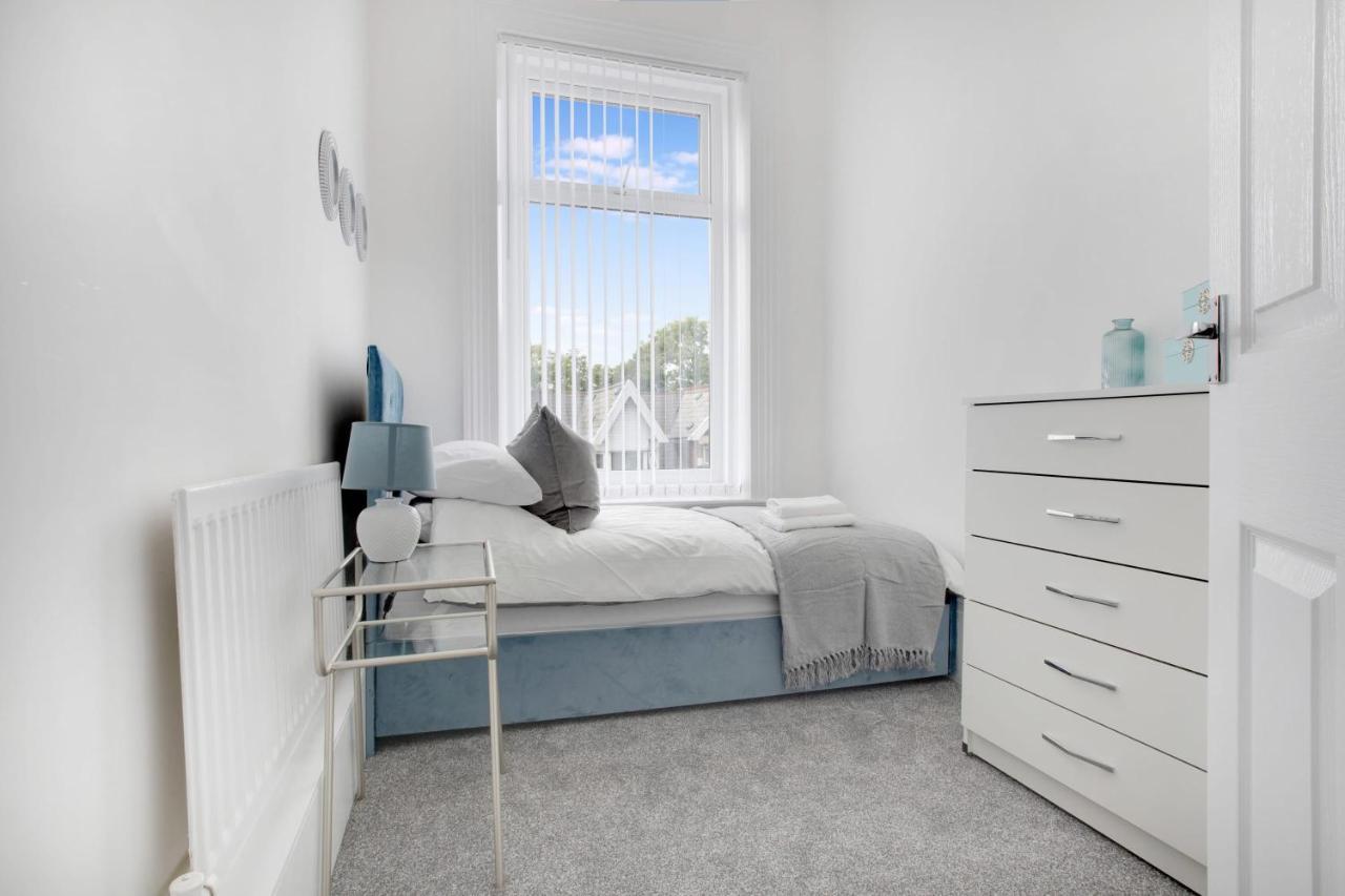 Stunning 4-Bedroom, 2 Bathrooms In Sunderland صندرلاند المظهر الخارجي الصورة