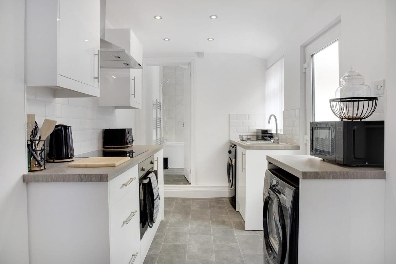 Stunning 4-Bedroom, 2 Bathrooms In Sunderland صندرلاند المظهر الخارجي الصورة
